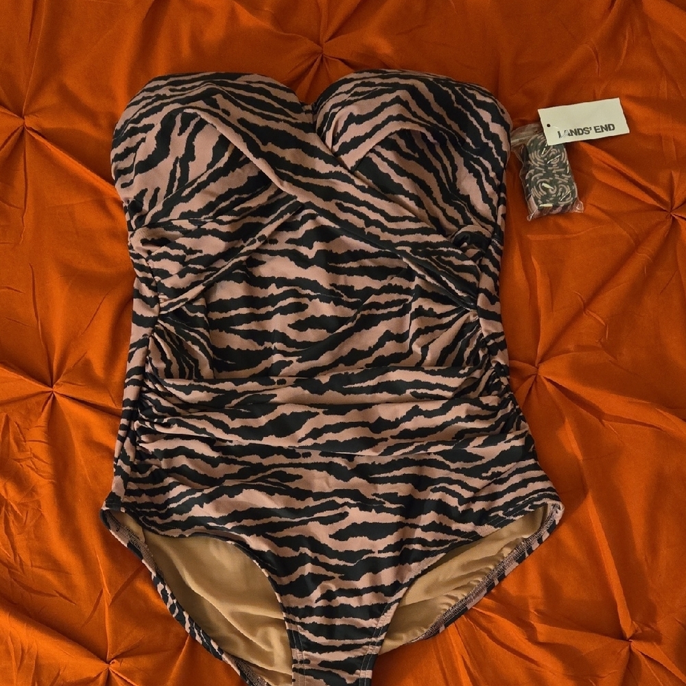 Lands' End Black and Tan One Piece Swimsuit with Animal Print